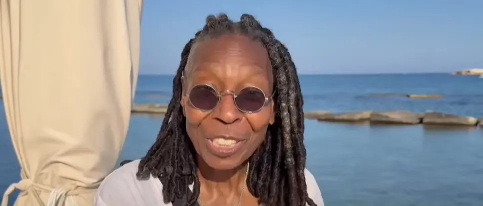 Chi l’avrebbe mai detto? Whoopi Goldberg entra nel cast di Un posto al Sole\n