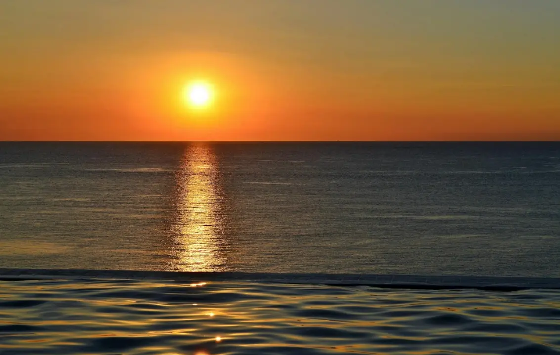 Il gran caldo ha le ore contate: in Calabria da domenica temperature in lieve calo e venti forti