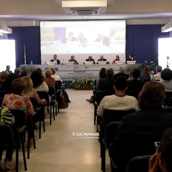 Acquappesa, i benefici della medicina termale in convegno. Adduci: «Crediamo nella medicina rigenerativa»\n