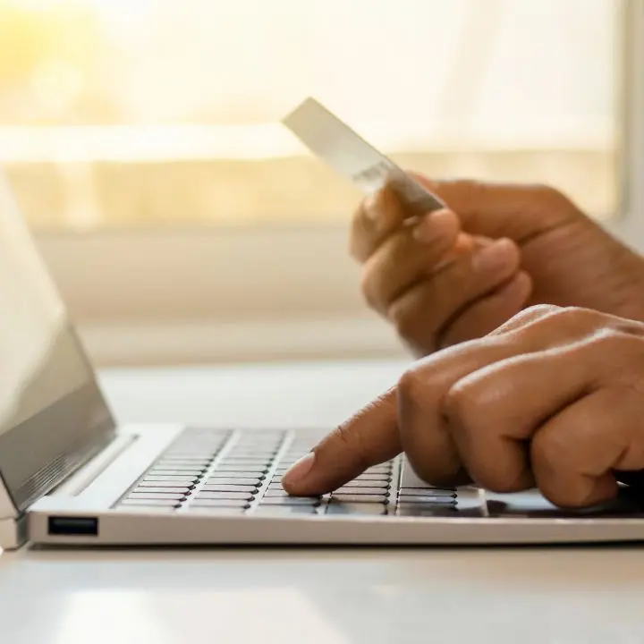 Identità digitale a rischio: ecco come la truffa del doppio Spid colpisce pensionati e dipendenti pubblici\n