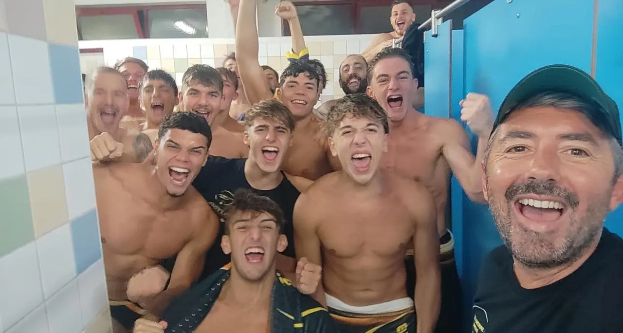Pallanuoto, che rimpianti per il Cosenza: non basta la vittoria, è Salerno a ottenere la promozione in Serie B\n