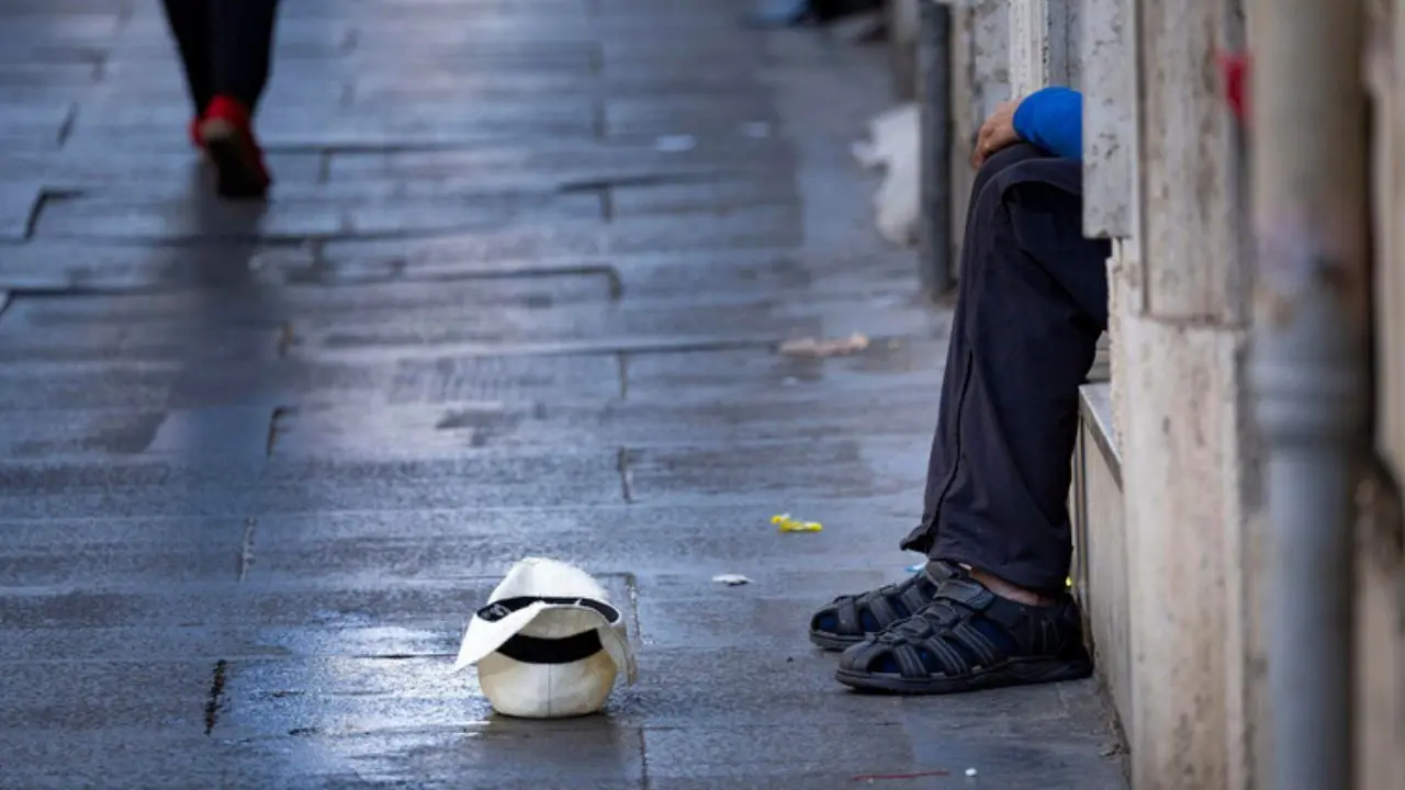 Sanità, casa, spesa: così la vita quotidiana sta diventando un lusso per milioni di italiani\n