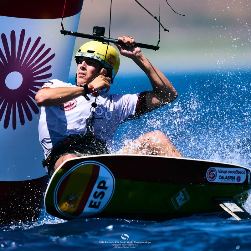 Il mare di Gizzeria è pronto a (ri)ospitare il kitefoil: in programma due grandi competizioni dal 2 al 6 luglio