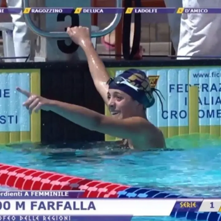 Vibo protagonista al Trofeo delle Regioni: Giulia Ragozzino si conferma campionessa nazionale nei 200 farfalla\n