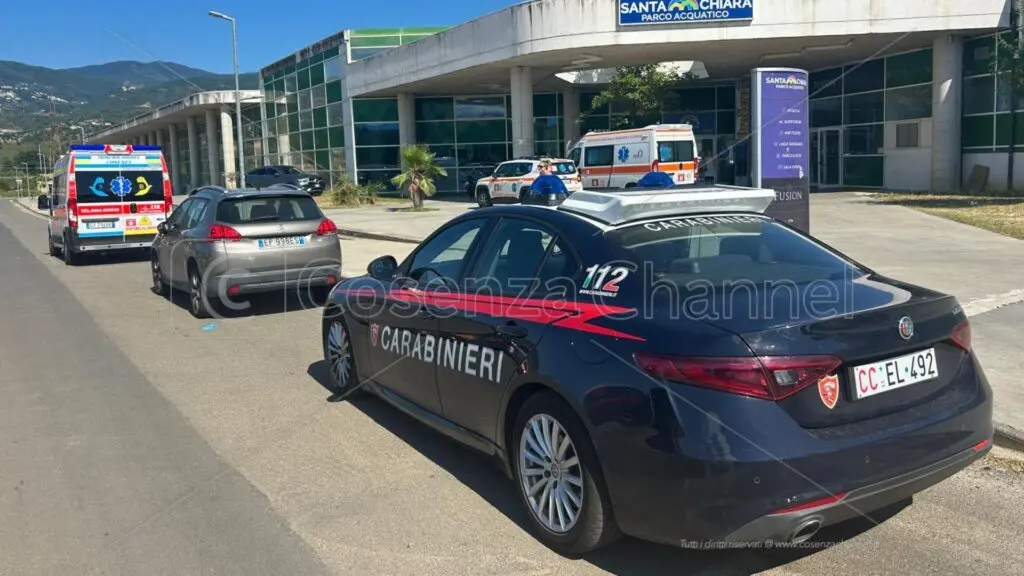 Bimba annegata in piscina a Rende, indagate tre persone: oggi prevista l’autopsia\n