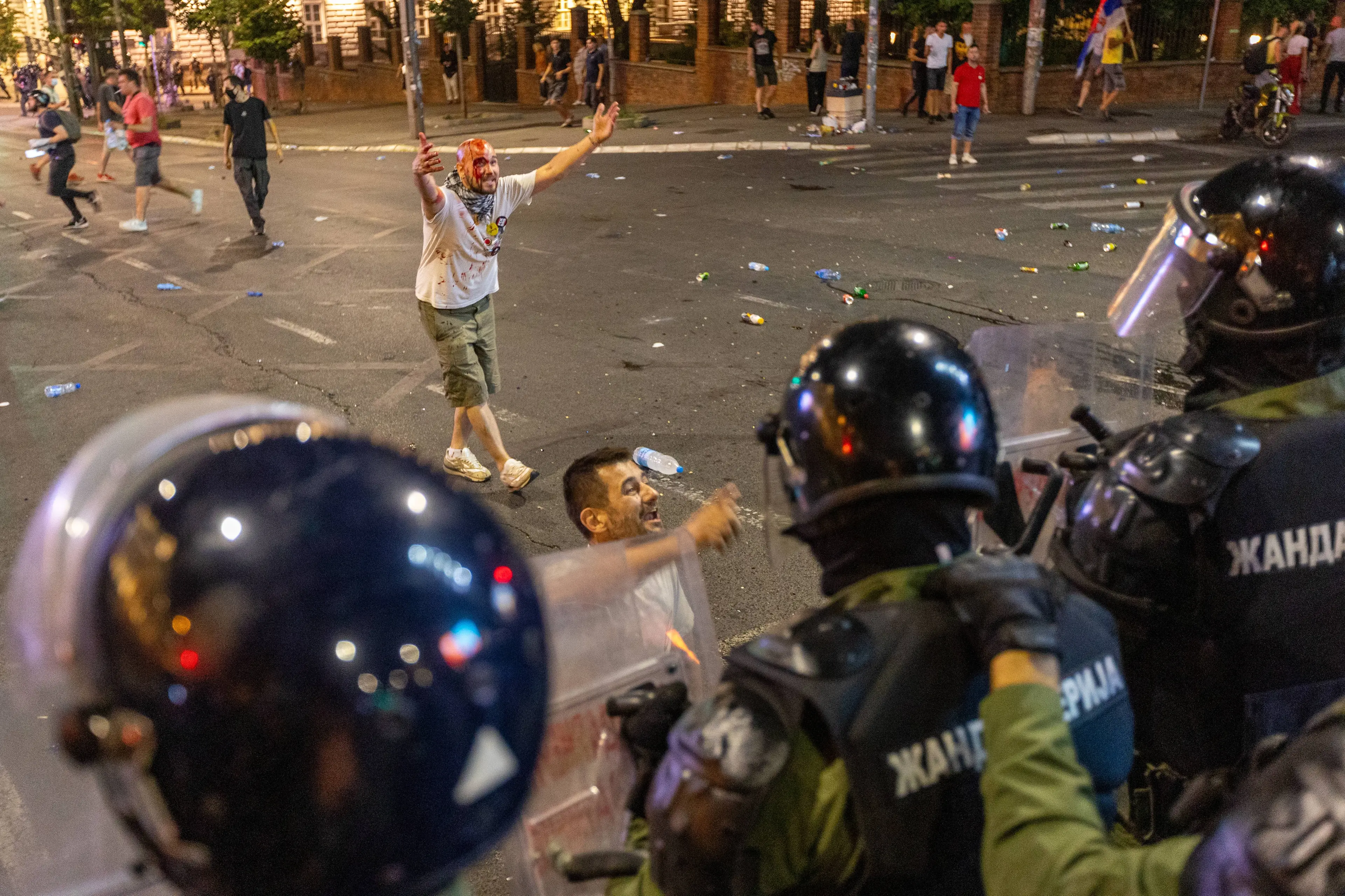 <p>Le proteste a Belgrado</p>\\n , Spasa DAKIC/SIPA