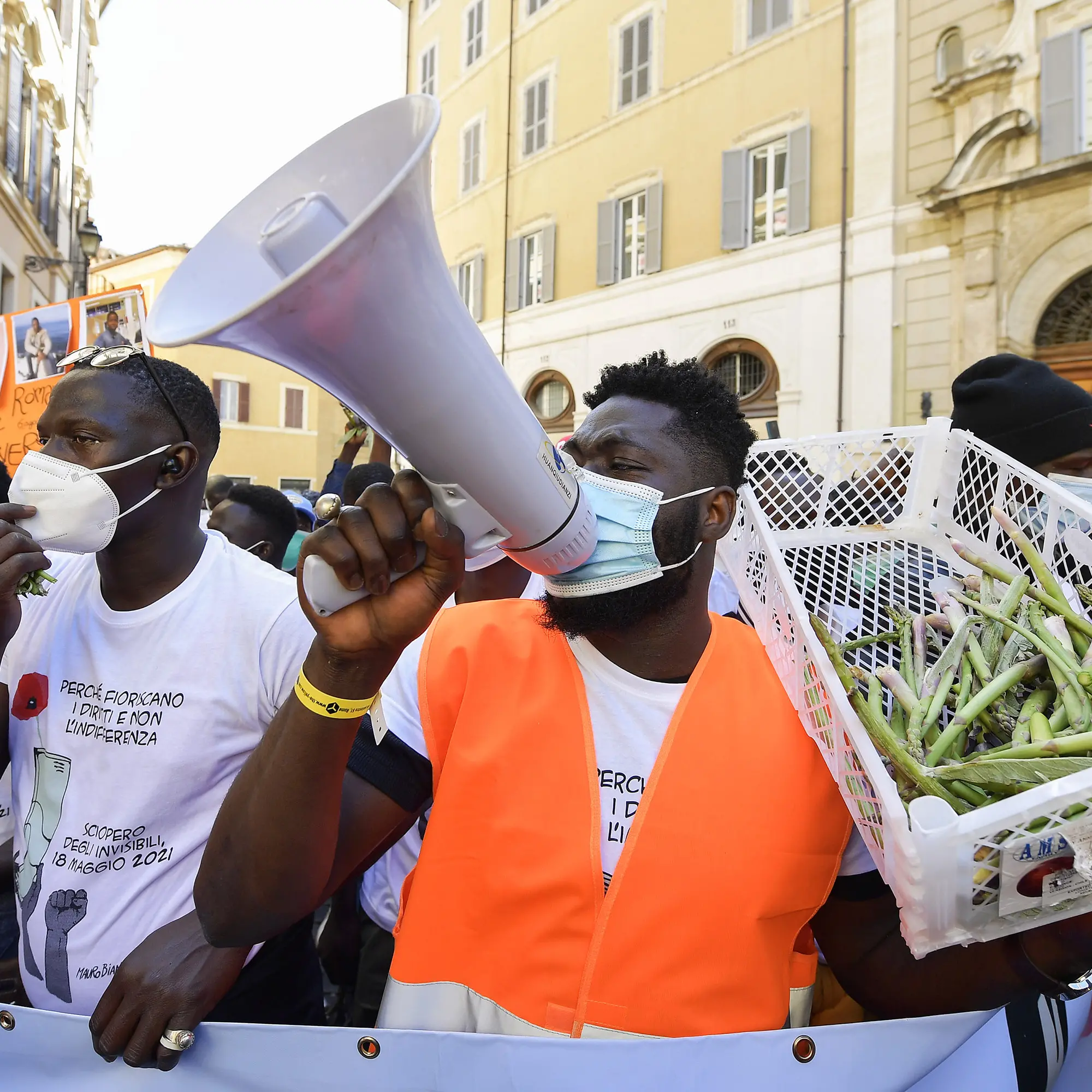 Approvato il nuovo decreto flussi: 500mila ingressi regolari in tre anni, ma le imprese chiedevano il triplo