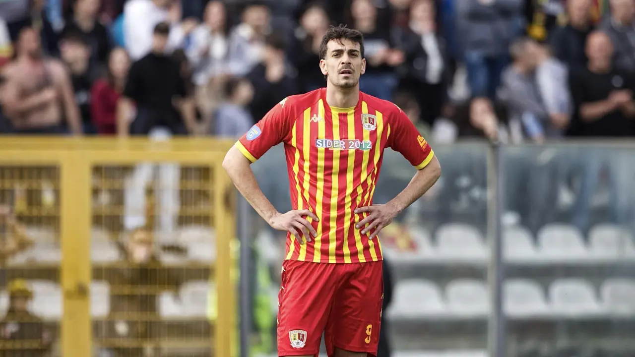 Luca Ferraro ha scelto la Reggina: accordo chiuso tra l'attaccante e gli amaranto, ufficialità imminente\n
