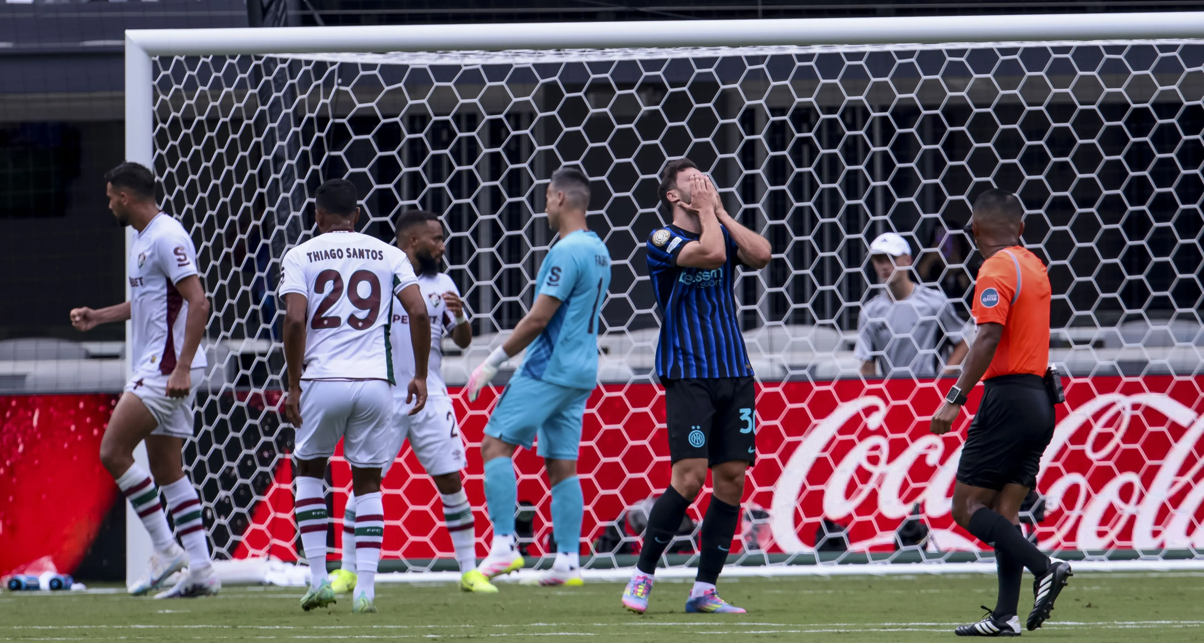 Mondiale per Club, l’Inter perde 2-0 contro la\u00A0Fluminense e saluta la competizione\n