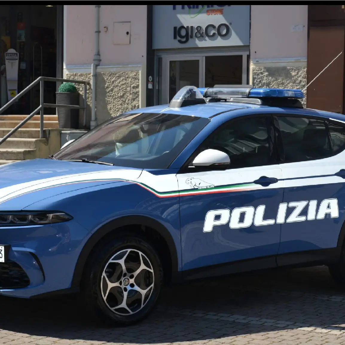 Crotone, brutale aggressione nella movida: arrestati tre giovani di 19 anni\n