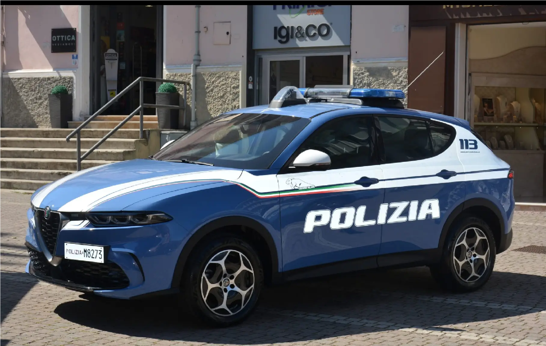 Crotone, brutale aggressione nella movida: arrestati tre giovani di 19 anni\n