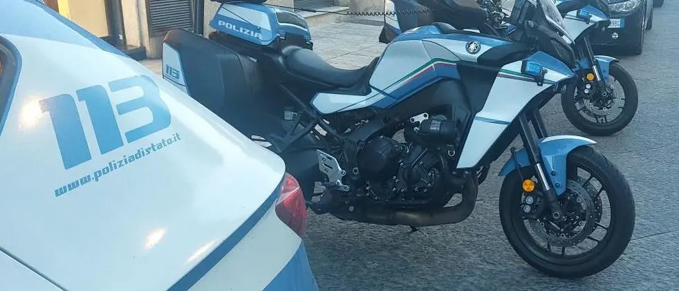 Gioia Tauro, 72enne arrestato mentre appicca un incendio sul lungomare\n