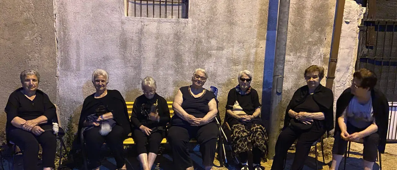 Nel borgo del tempo perduto ricordando un'estate di pane e stornelli: «Il mare? Si andava a piedi, solo per portare le pecore»\n