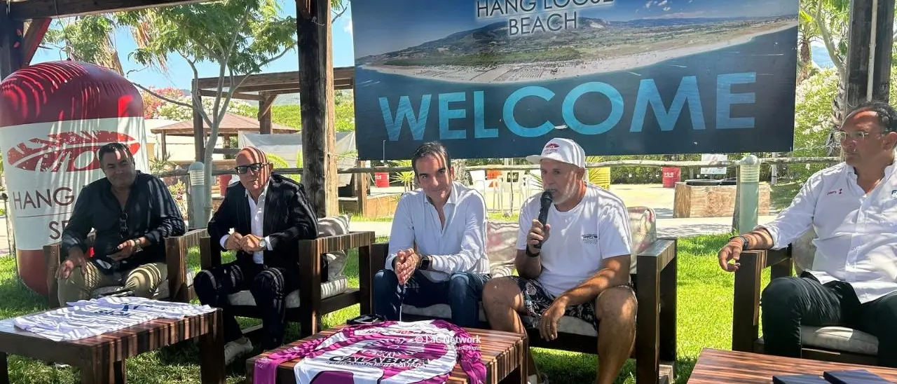 Il mare della Calabria protagonista: Gizzeria ospita i campioni del kite\n