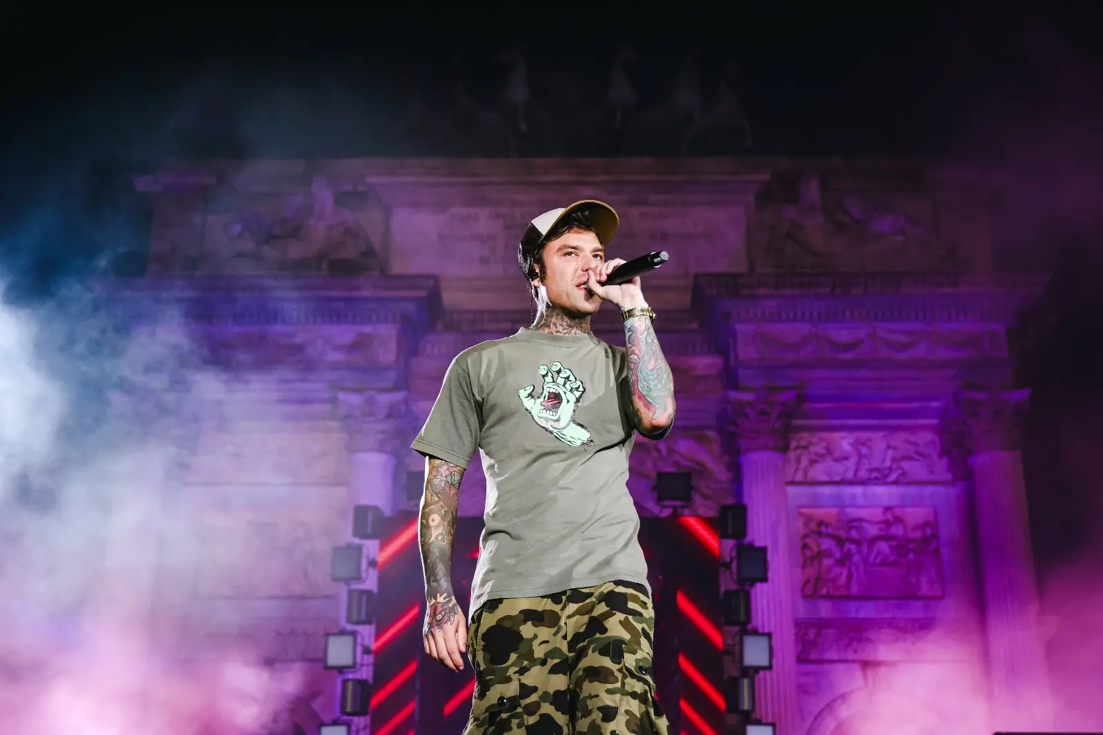 Fedez sbarca in Calabria: il 12 agosto si esibirà a Cittanova\n