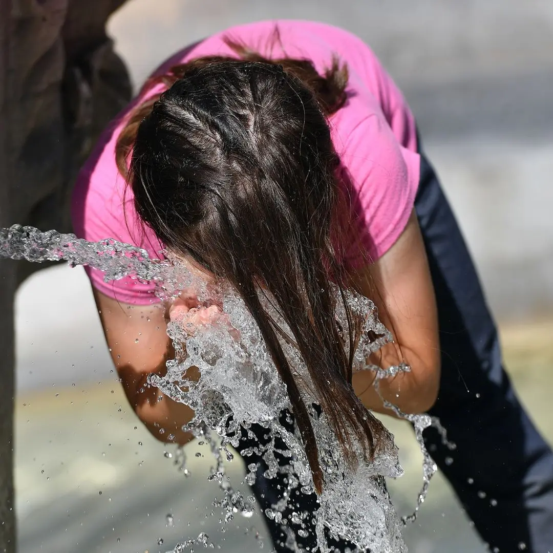 Oltre 100 morti in Spagna per l’ondata di caldo estremo, 4 vittime in Italia e picchi di 40 gradi. Massima allerta per domani\n