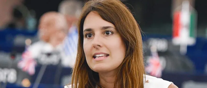 La scuola entra nel Parlamento Europeo in modo virtuale