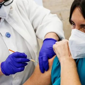 Campagna vaccinale: a Rende individuati punti con supporto task force comunale