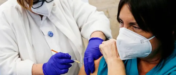 Campagna vaccinale: a Rende individuati punti con supporto task force comunale