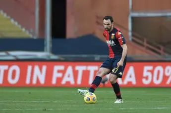 Genoa-Verona pareggio show, Badelj gol al 94' e finisce 2-2
