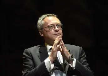 Covid, Bonomi: \"Pronti ad aprire le fabbriche per vaccinare dipendenti e familiari\"