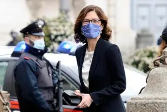 Nuovo decreto, oggi incontro governo-Regioni