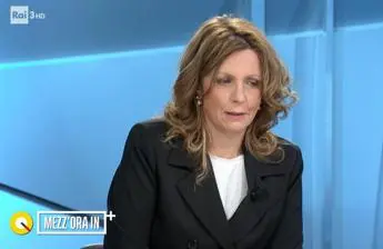M5S, Lezzi: \"Non me ne vado, ricorso contro espulsione\"