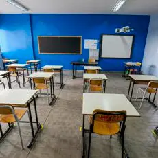 Scuola chiusa a Roma per variante covid brasiliana