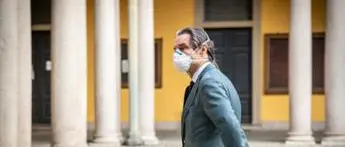 Covid Lombardia, Fontana: \"Chiederemo a governo più vaccini\"