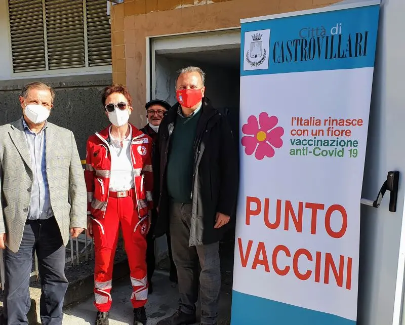 Castrovillari, al via la campagna vaccinale: si inizia dagli 80enni