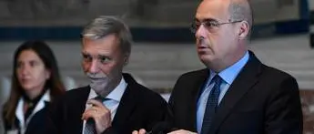 Pd, Delrio: \"Zingaretti si dimette? Mi ha detto non è vero\"