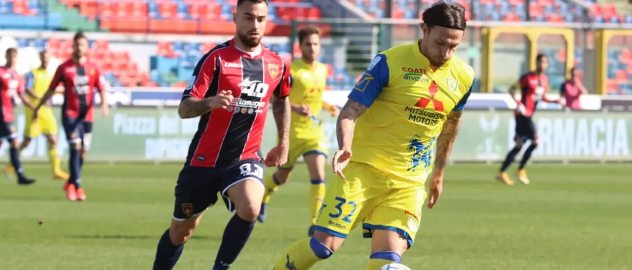 Il Coni conferma l'udienza alle 16. Chievo e Cosenza col fiato sospeso