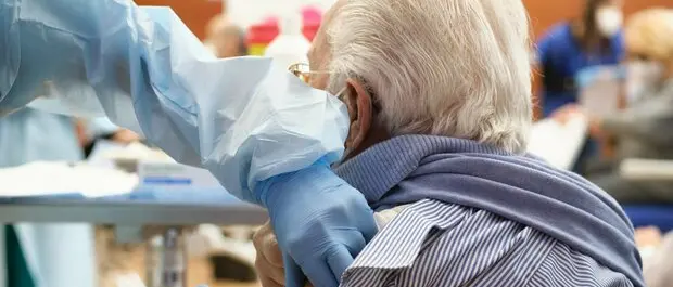 Cosenza, sono 45 gli ultraottantenni che hanno fatto il vaccino