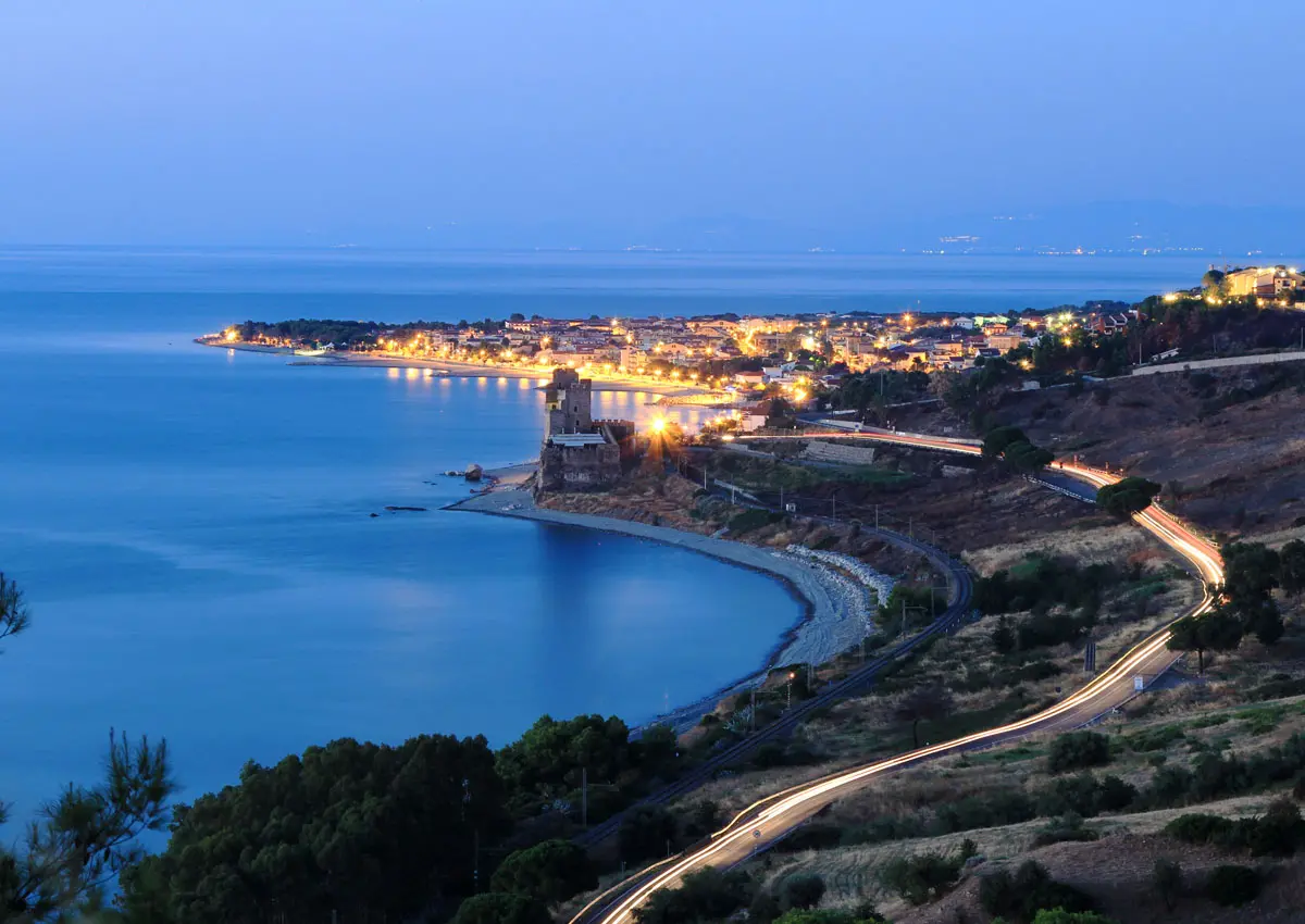 RosetoSiCura: Al via la campagna dei vaccini con l’apertura del Punto Vaccinale di Roseto Capo Spulico