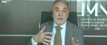 Vaccino Covid, Remuzzi: \"Ritardare seconda dose per vaccinare il doppio\"