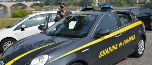 Guardia di Finanza, concorso per il reclutamento di 10 tenenti