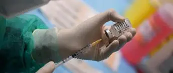 AstraZeneca, dubbi Usa: \"Forse dati vecchi su efficacia vaccino\"