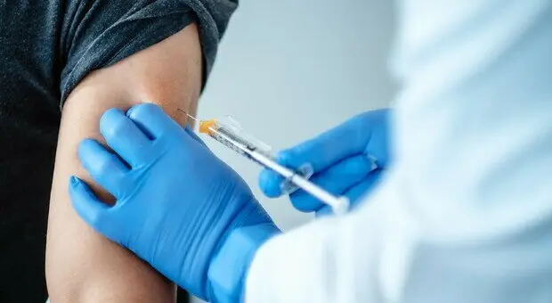 Caos vaccini, M5S: «In Calabria si diano risposte concrete»