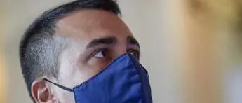 Libia, Di Maio atterrato a Tripoli: vedrà Dabaiba