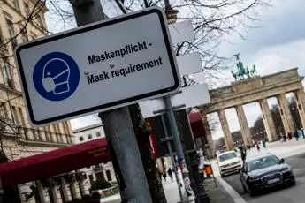 Lockdown Germania anche ad aprile: il piano Merkel