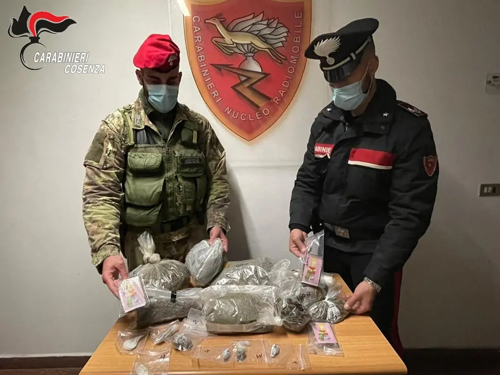 Cetraro, carabinieri arrestano 55enne: aveva oltre 2 kg di droga