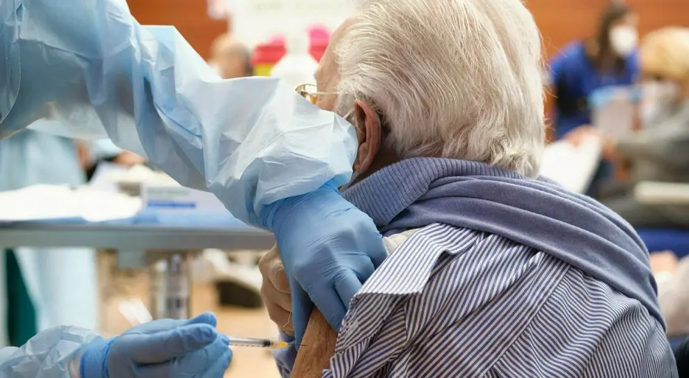 Tutti vaccinati gli over 80 di Caloveto