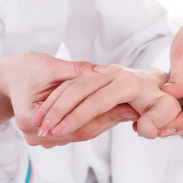 Reumatologia in Calabria, la denuncia dei pazienti