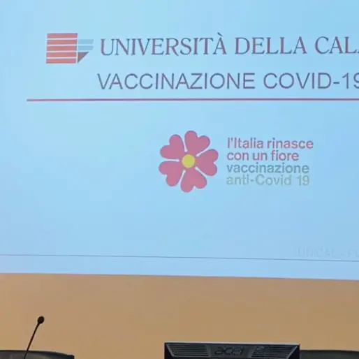 Emergenza Covid, l’Unical si offre per vaccinare docenti e personale