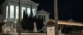 Covid, Grecia in lockdown fino al 16 marzo