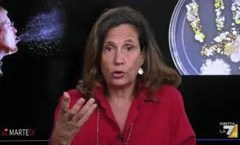 Covid, Ilaria Capua: \"Siamo alla svolta, vaccino è miracolo\"