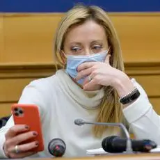 Covid, Meloni: \"Contraria a passaporto vaccinale\"