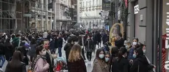 Variante inglese covid, Speranza: \"Mi aspetto regioni verso zona rossa\"