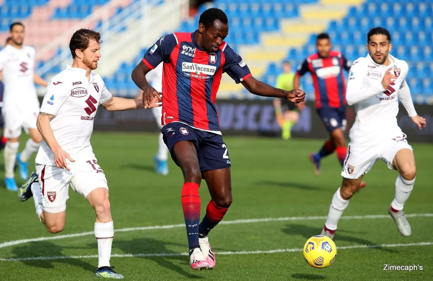 Crotone, cittadinanza simbolica al figlio di Simy