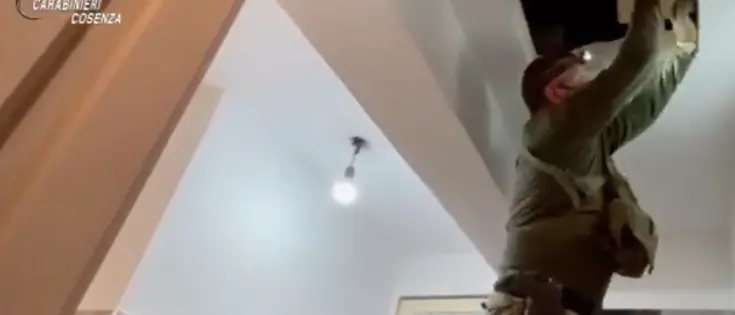 Operazione \"Katarion\", ecco le immagini del blitz dei carabinieri